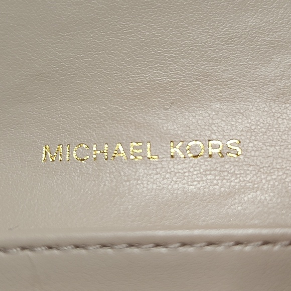NWOT Michael Kors Pebbled Leather Tri-Fold Wallet - Picture 6 of 15